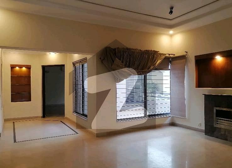 Centrally Located House For Sale In Punjab Small Industries Colony Available 11