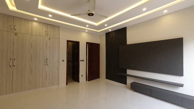 Stunning And Affordable Corner House Available For Sale In Punjab Small Industries Colony 34