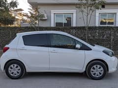 Toyota Vitz 2015