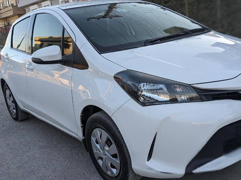 Toyota Vitz 2015 1