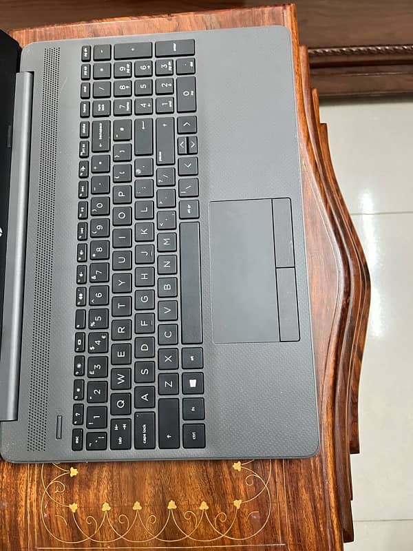 hp G8 Notebook 15.6” Ryzen 3 series laptop for quick sale 2