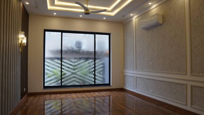 1 Kanal Modern Design Low Price Brand New Luxury Palace For Rent 13