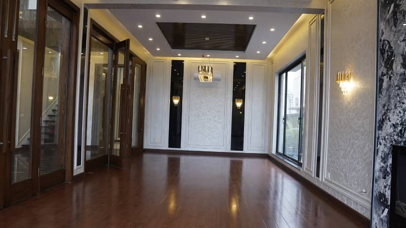 1 Kanal Modern Design Low Price Brand New Luxury Palace For Rent 23