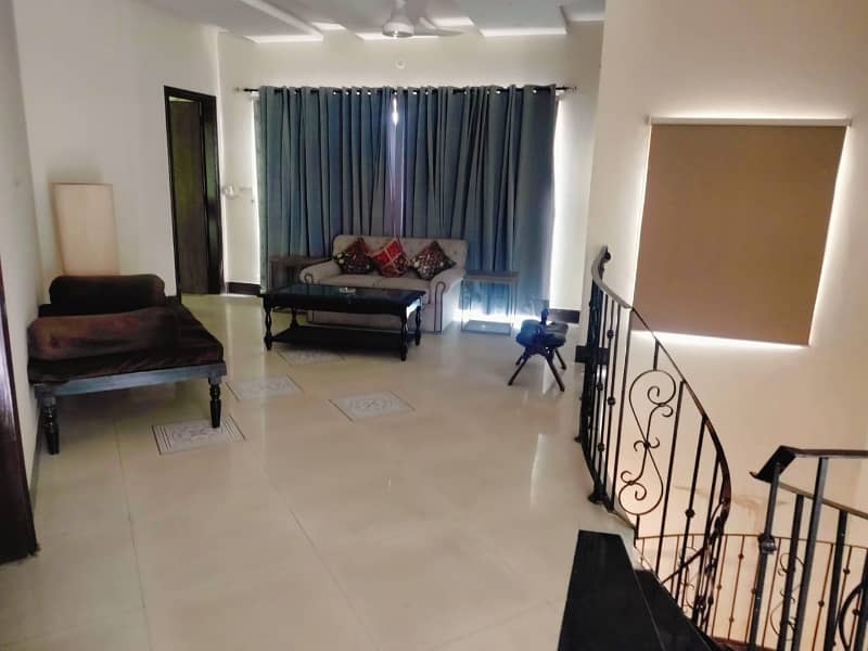 1 Kanal Luxry Bungalow Prime Located For Rent In Phase 6 3