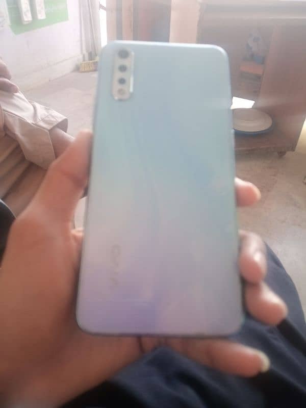 Vivo s1 8+128 pnl chge figer not working baki set all ok 3