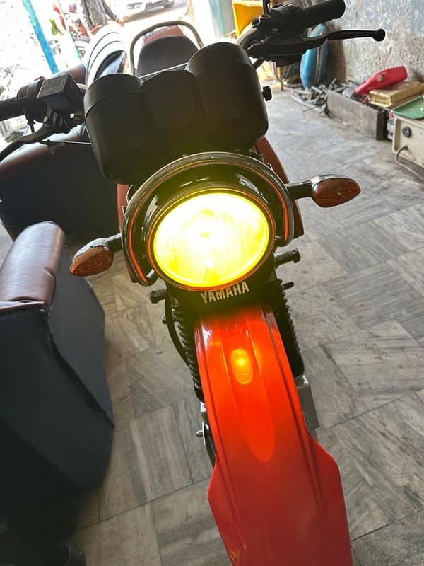 YAMAHA YBR G 22/23 model punjab num 10