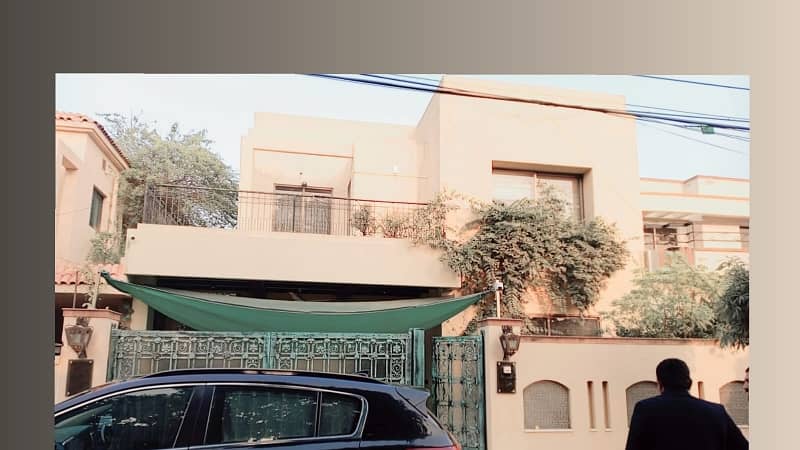 10marla 3bed owner build house available for sale in dha phase 4 0