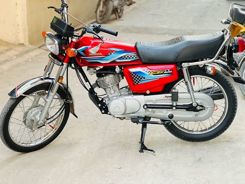 Honda  CG 125 ( Model   2024) Total Genuine 2