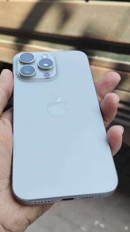 Iphone 15pro max Natural titanium jv 0