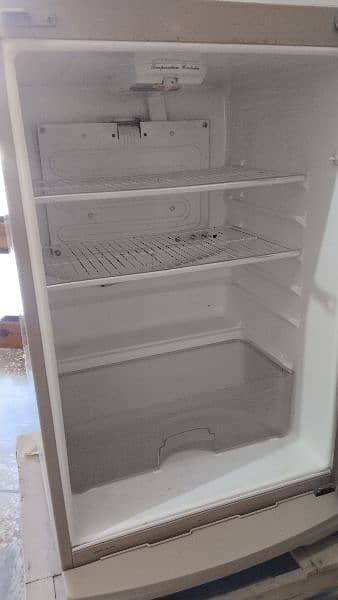 Dawlance refrigerator 4