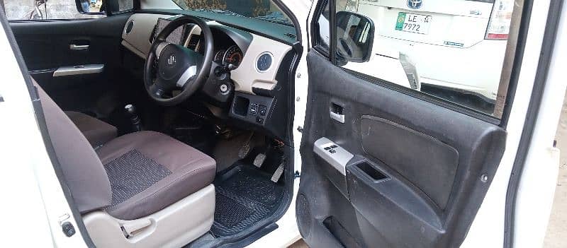 Suzuki Wagon R 2021 18