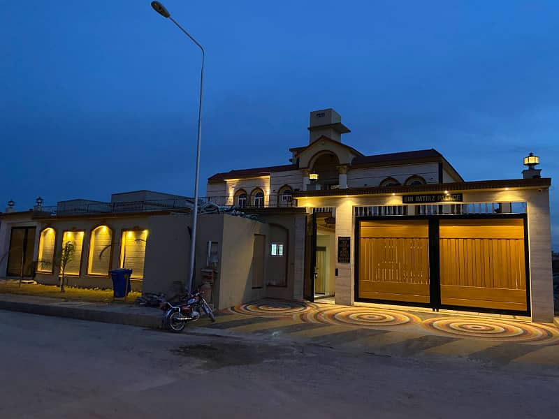 Bahria town, phase 8, 49 Marla grand house with 12 ft walls and huge gate entrance 26