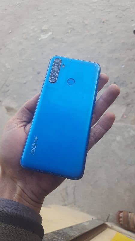 Realme 5  Ram 4 GB memory 64 GB 0