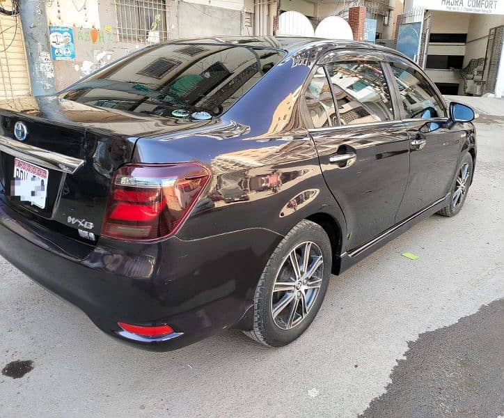 Toyota Corolla Axio 2016 3