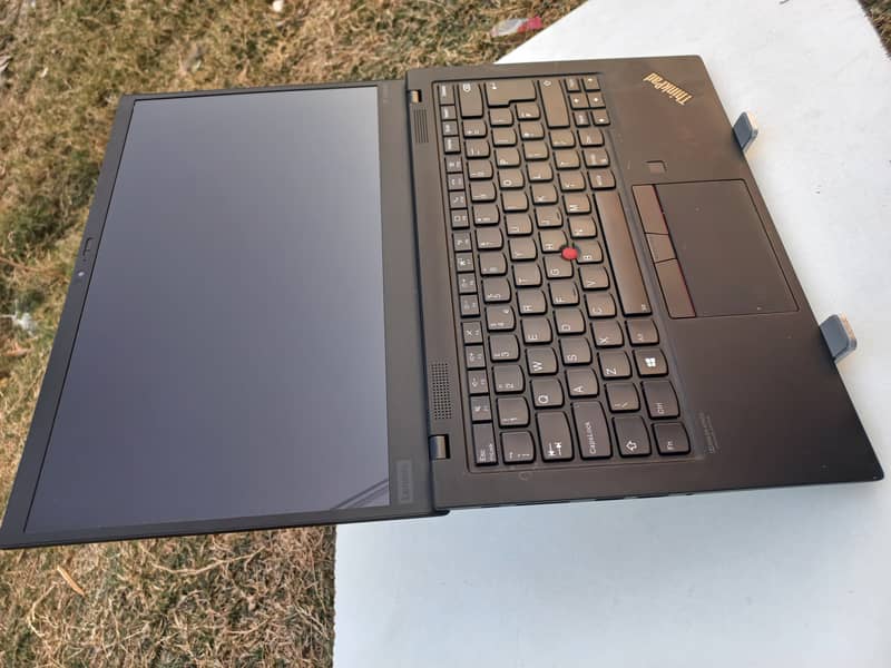 Lenovo X1 Carbon Gen 8 Core i7 10th gen 16gb ram 4k Screen 10 by 10 14