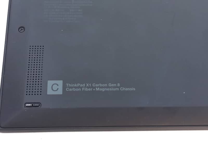 Lenovo X1 Carbon Gen 8 Core i7 10th gen 16gb ram 4k Screen 10 by 10 19