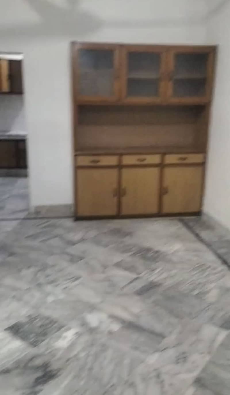 10 Marla House For Rent In Model Town For Family 2