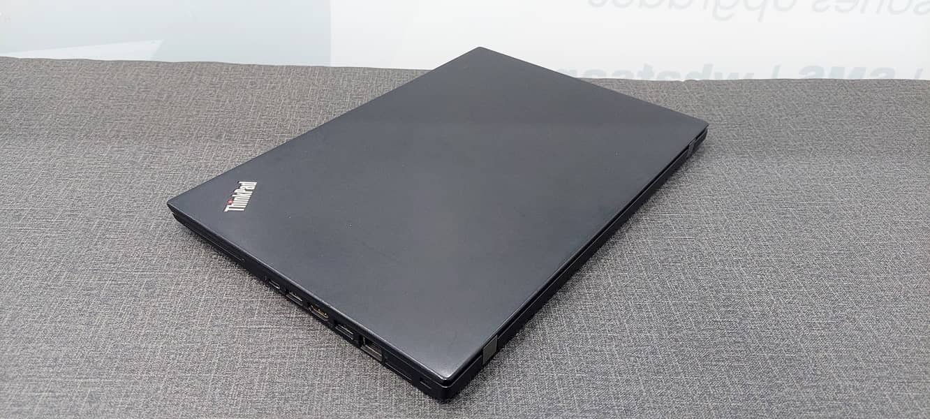 Lenovo ThinkPad T470s  Core i5 7th Gen 8 Gb Ram 256 ssd 4