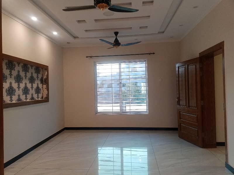 1 Kanal Ground Portion available for Rent block D 18