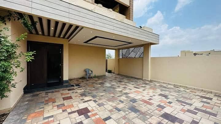 1 Kanal Beautifully Designed Modern Upper Portion for Rent in DHA Phase 8 Price Negotiable 1