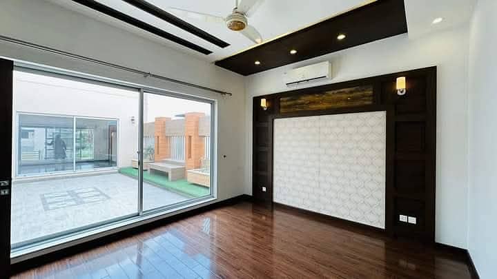 1 Kanal Beautifully Designed Modern Upper Portion for Rent in DHA Phase 8 Price Negotiable 2