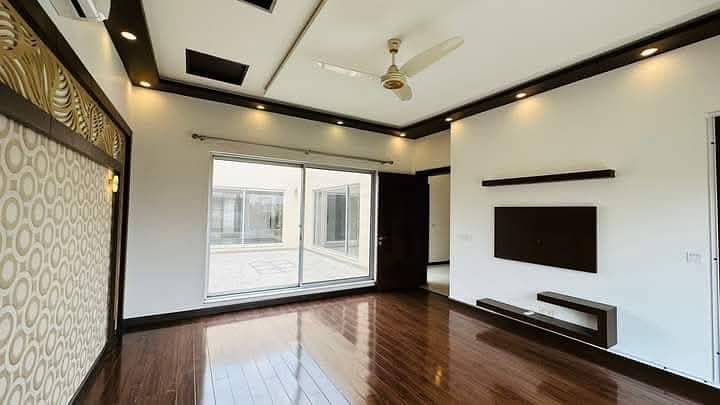 1 Kanal Beautifully Designed Modern Upper Portion for Rent in DHA Phase 8 Price Negotiable 6