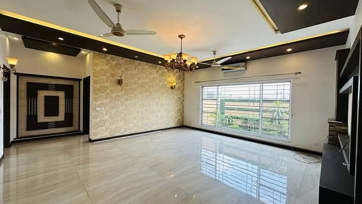 1 Kanal Beautifully Designed Modern Upper Portion for Rent in DHA Phase 8 Price Negotiable 11