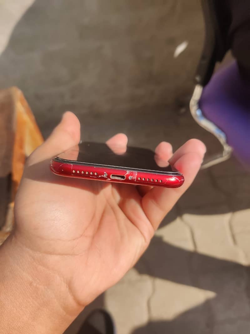 Apple iPhone XR 1