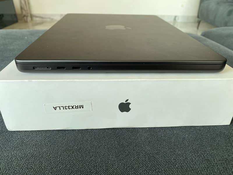 Macbook Pro M3 14 inches 2