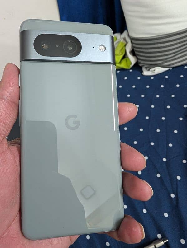 Google Pixel 8, It's 256 GB , official Approved 1