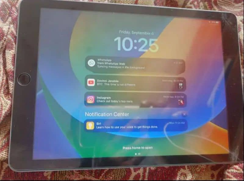 iPad 5th generation 128gb 9.5/10 condition battery health 94% 1