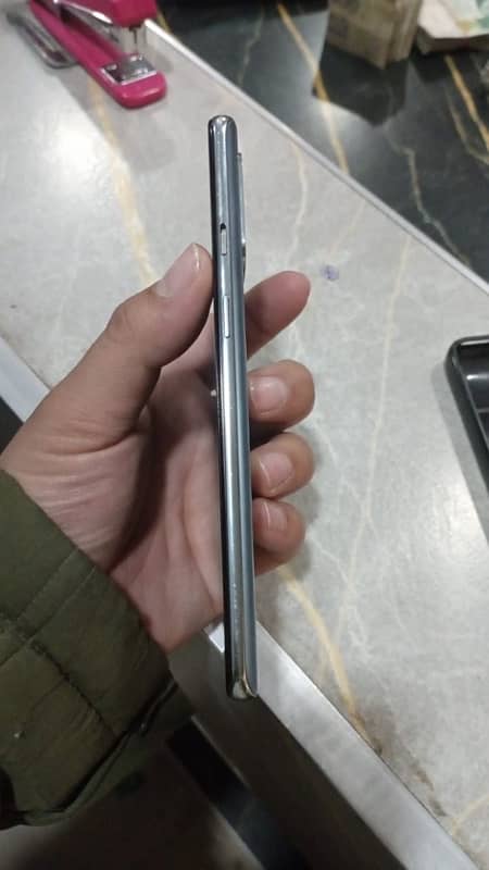 one plus 8T 4