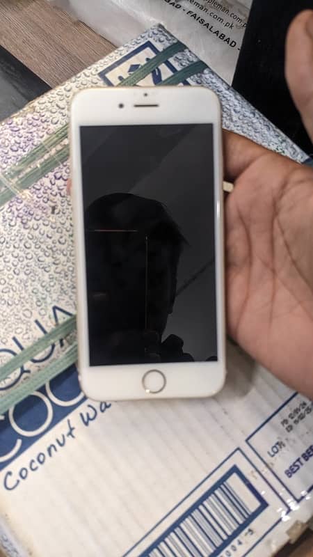 iphone 6s pta approved 128GB 03126184581 whatsapp 4