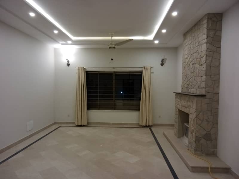 500 Sq Yards Upper Portion available for Rent 8