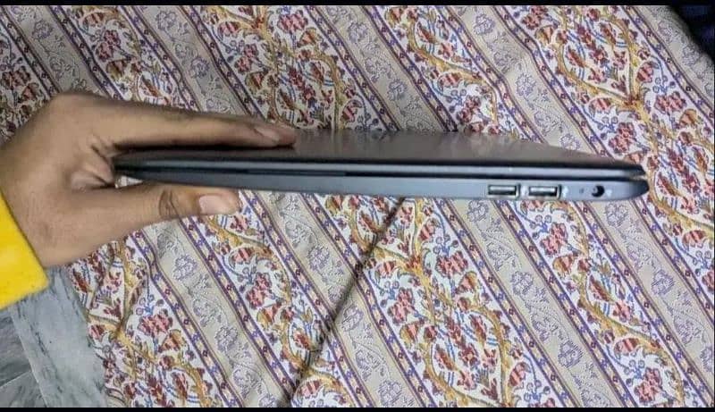 Chrome Book in Brand new condition. 2