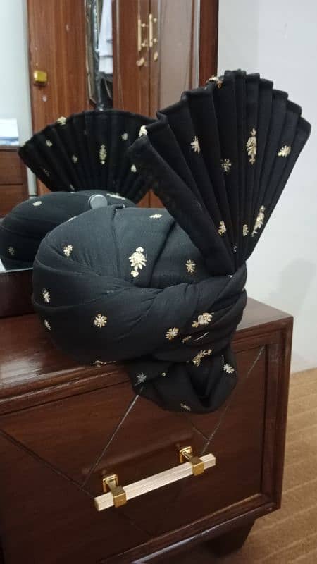 black turban 2