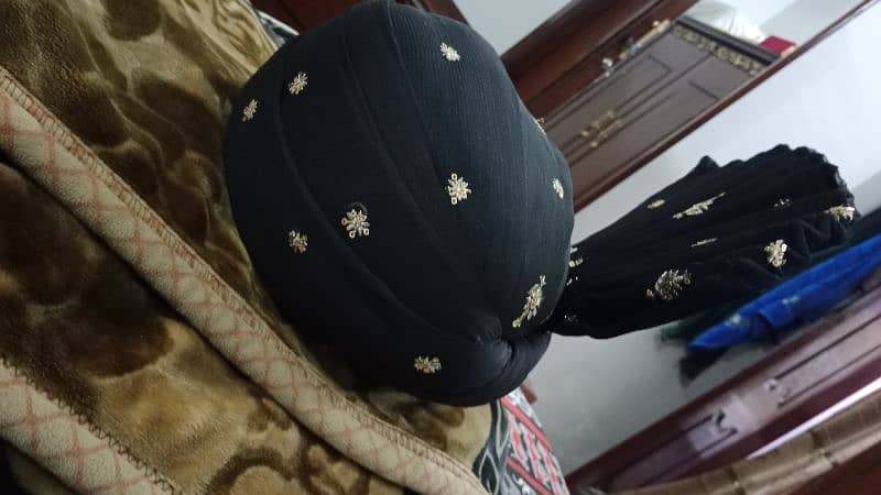 black turban 4