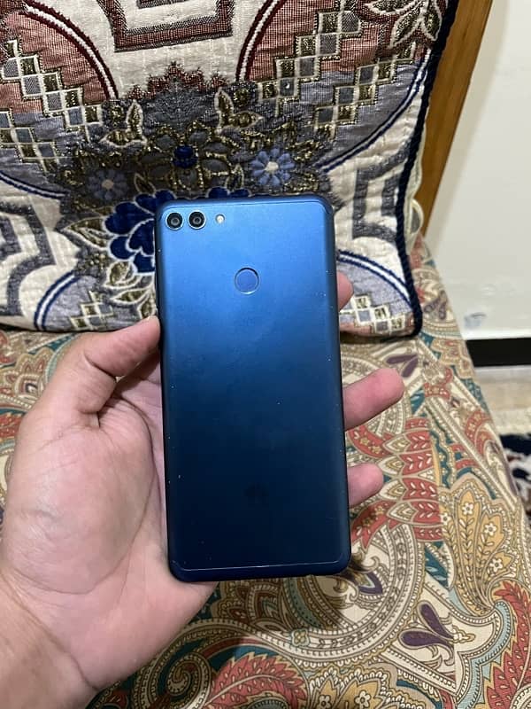 Huawei y9 (2018) 0