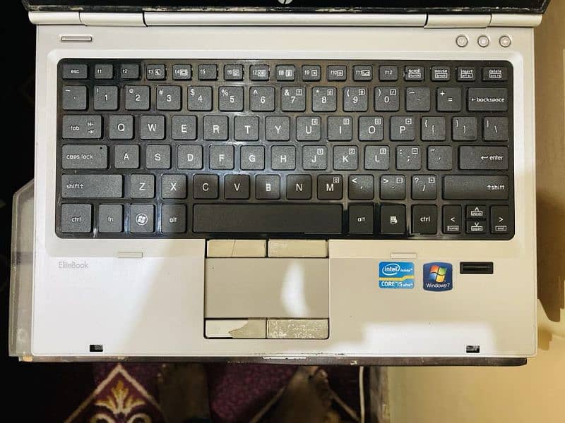 HP laptop Core i5 1