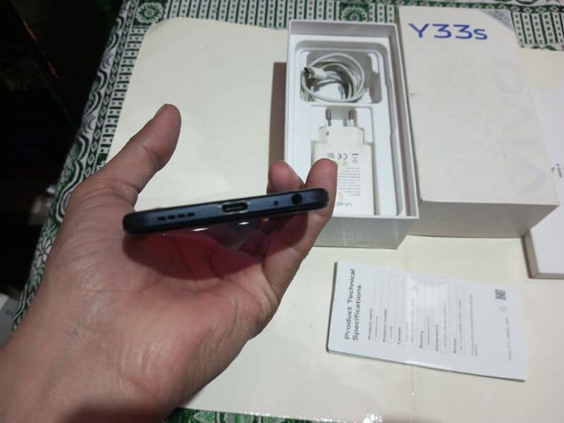 Vivo Y33s  8 128   Original Box Charger 1