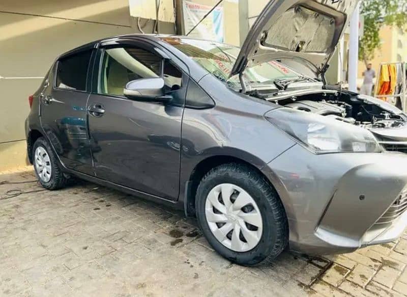 Toyota Vitz 2015 2