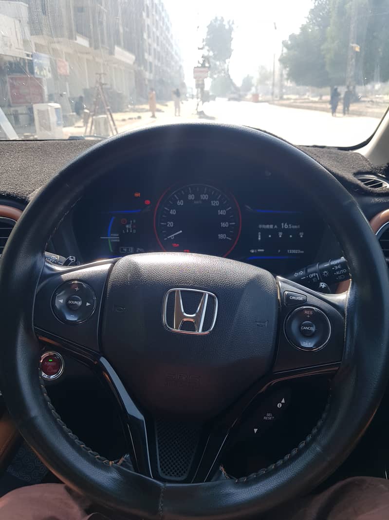 Honda Vezel 2015/2020 Z Package 13