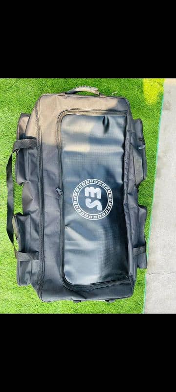 New Bag For Sale Three Wheel Bag With Trolley 1