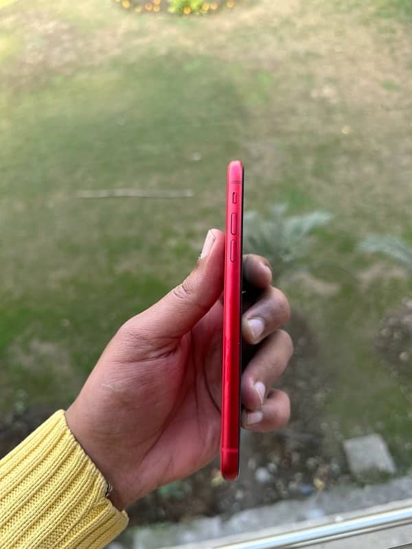 iPhone 11 256gb PTA APPROVED 3