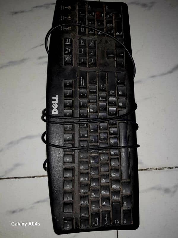 dell keyboard in good condition 0