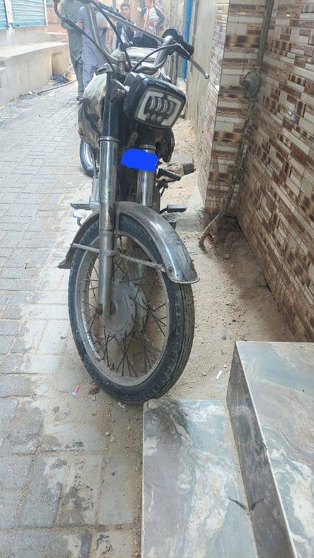 United bike 2017 model mashaullah zbr10 bike hai le or chlo 0