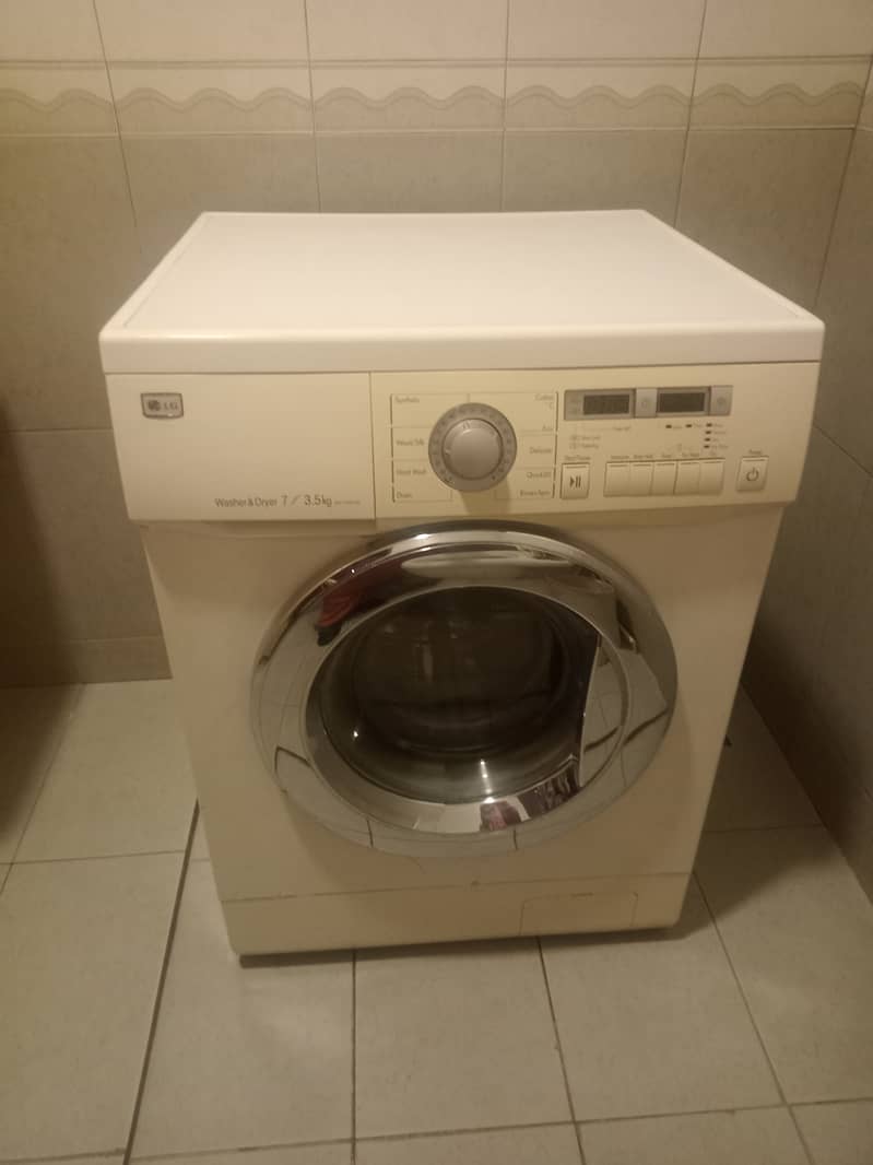 Lg front load with dryer fully automatic Washing machine in excellent 2