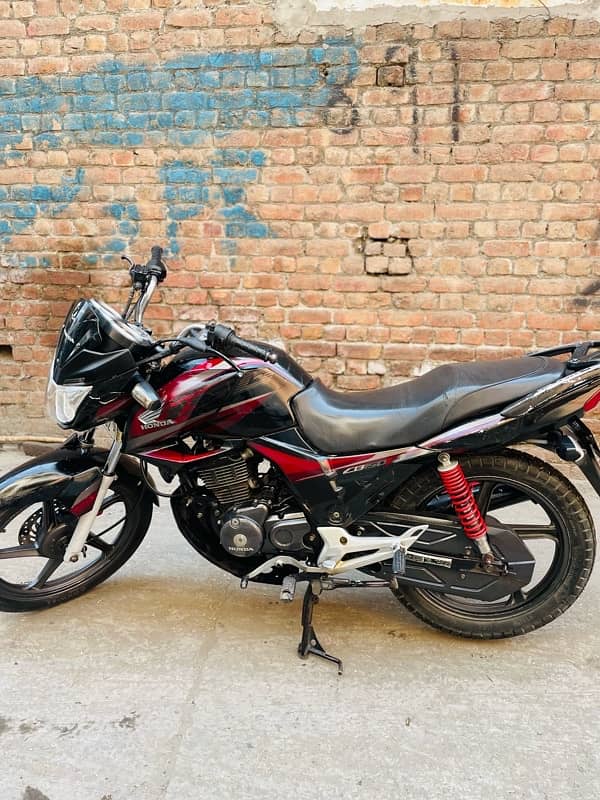 Honda CB150F 2