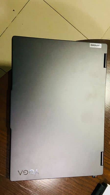 Lenovo Yoga core i 5 13th Generation 8GB RAM/ 1TB SSD 1