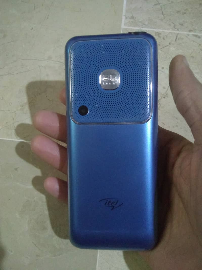 itel Muzik 400 1